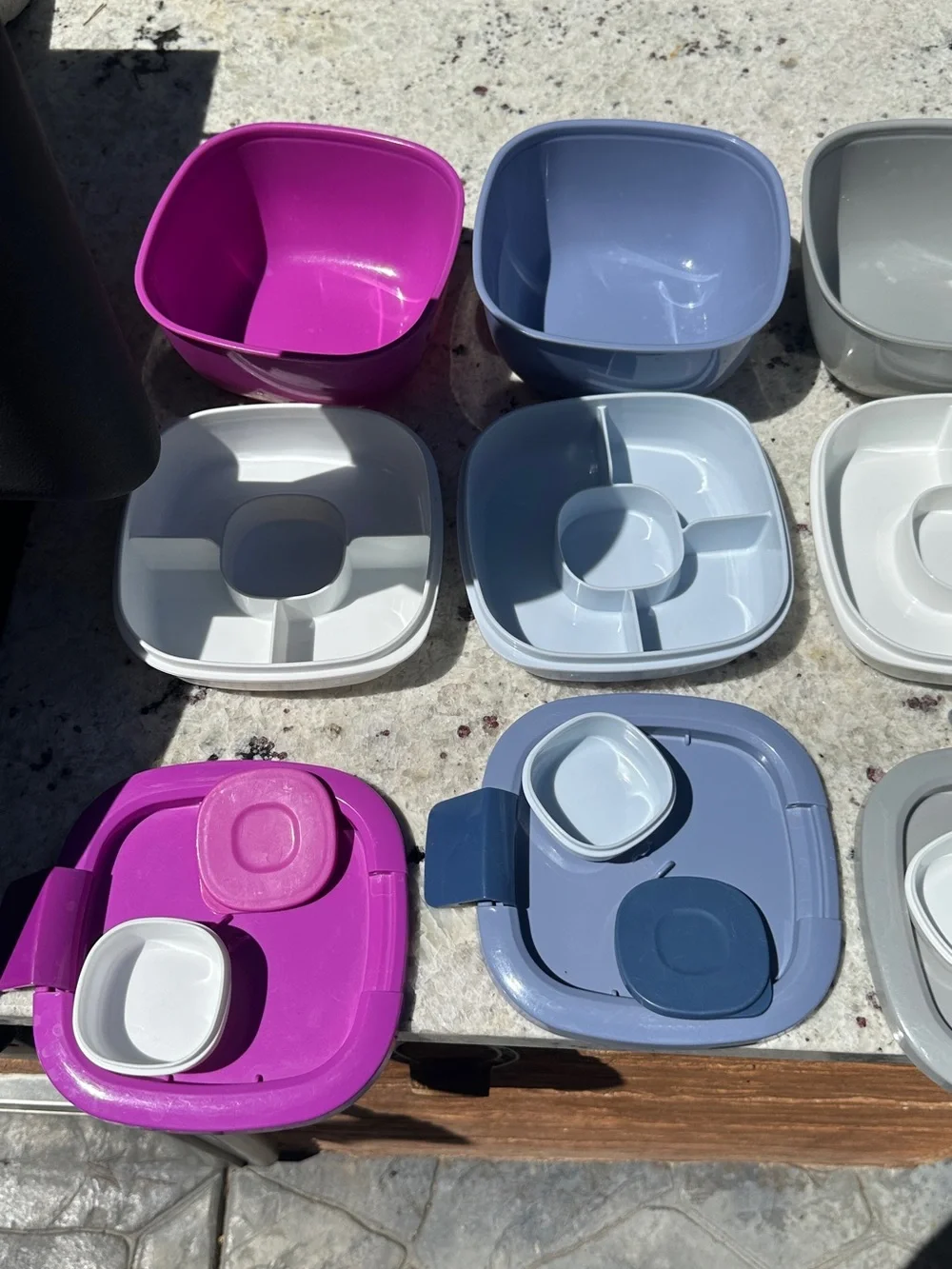 Set of 4 Plastic Food Storage Containers in Light Blue and Light Gray